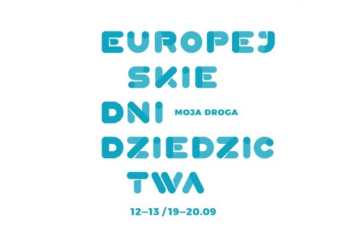 Obrazek przedstawia logo Europejskich Dni Dziedzictwa z datami wydarzenia wskazującymi na wrzesień br. Kolorystyka loga to biel i błękit, ułożone pionowo litery tworzą frazę