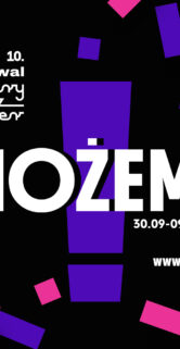 Grafika promocyjna zapowiada "10. Festiwal Kultury Bez Barier" z hasłem "MOŻEMY" wyraźnie widocznym na środku. Tło jest ciemne, na którym kontrastujące różowe i fioletowe kształty tworzą dynamiczną kompozycję. Informacje o dacie "30.09-09.10.2022" oraz adresie strony internetowej "www.fkbb.pl" są wyraźnie umieszczone w dolnej części projektu.