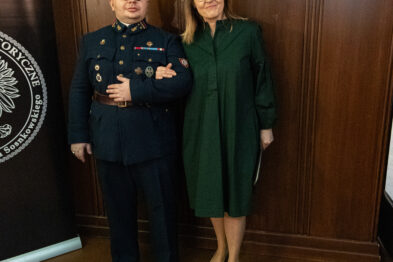 Od lewej Pan Michał Chromiński razem z koordynatorką projektu Panią Dominiką Leszczyńską