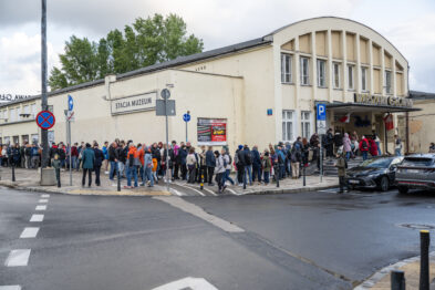 kolejka do Stacji Muzeum na otwarcie
